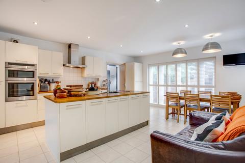 4 bedroom detached house for sale, Bottom Lane, Seer Green, HP9