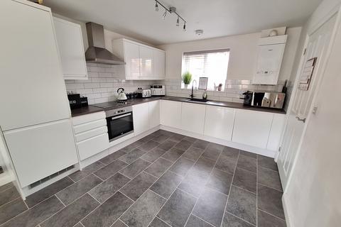 3 bedroom detached house for sale, Silverbirch Close, Hartshill, Nuneaton, CV10 0XW