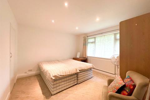 2 bedroom maisonette to rent, White House Drive, Stanmore, HA7