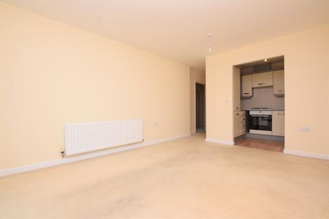 2 bedroom apartment to rent, Circular Road East, Colchester, CO2