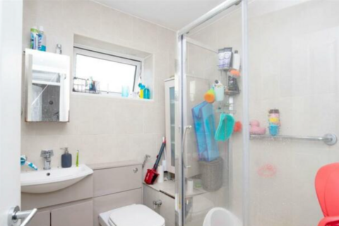 82 Carroll Close, Newport Pagnell, MK16 8QH