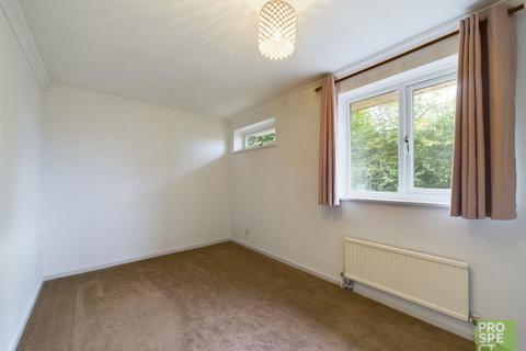 3 bedroom terraced house to rent, Greenham Wood, Bracknell, Berkshire, RG12