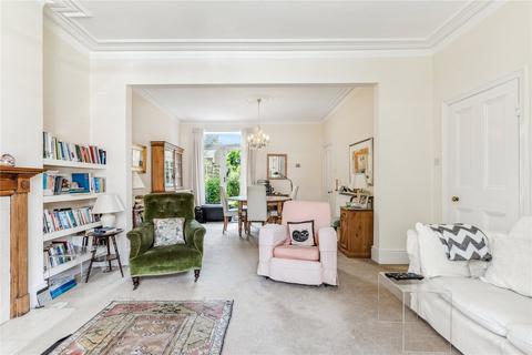 33 Norman Avenue, Twickenham, TW1 2LY