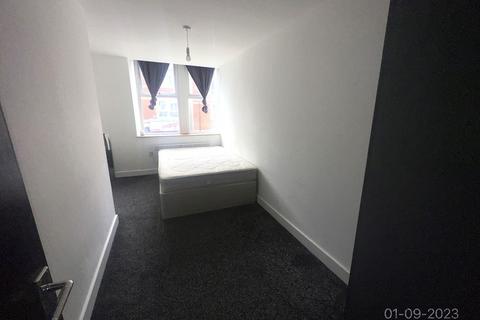 3 bedroom flat to rent, Albany Road, Roath, Cardiff