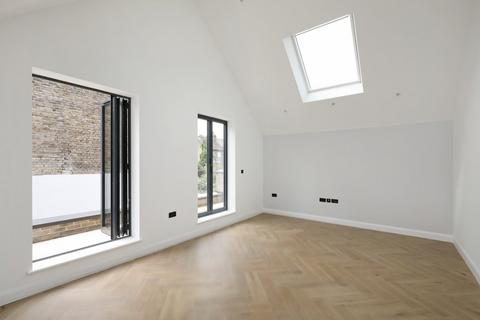 2 bedroom flat for sale, Cranmer Avenue, Northfields, Ealing, W13