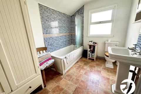 25a Wisteria Road, London, SE13 5HW