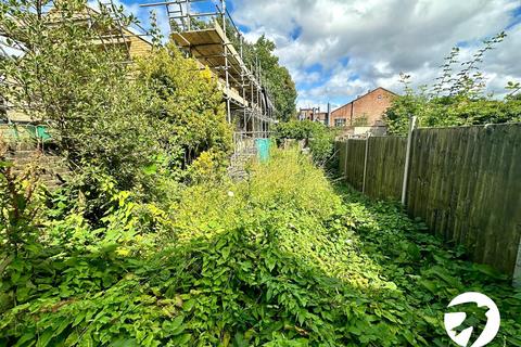 25a Wisteria Road, London, SE13 5HW