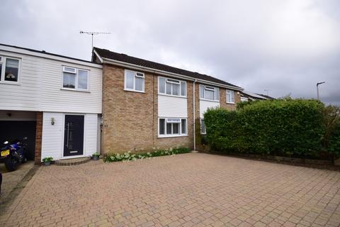 4 bedroom terraced house to rent, Jacklin Close Chatham ME5