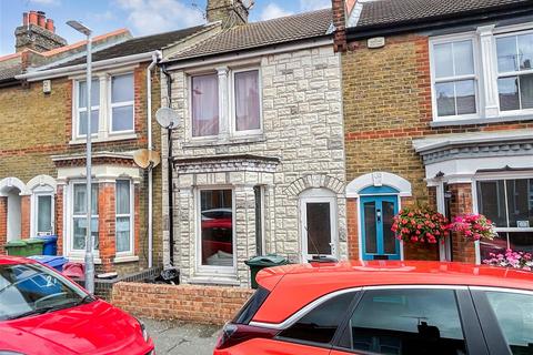 3 bedroom terraced house for sale, Belmont Road, Faversham, Kent