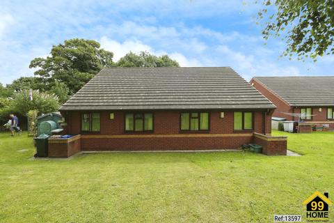2 bedroom bungalow for sale, Shroggs Head Close, Darfield, Barnsley, S73