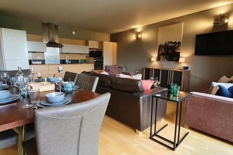 3 bedroom apartment to rent, West Parkside, London, SE10