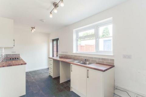 2 bedroom semi-detached house to rent, Stiby Road, Yeovil