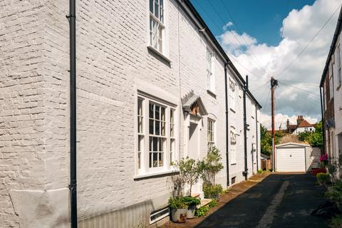 2 bedroom detached house for sale, George Street, Deal, Kent