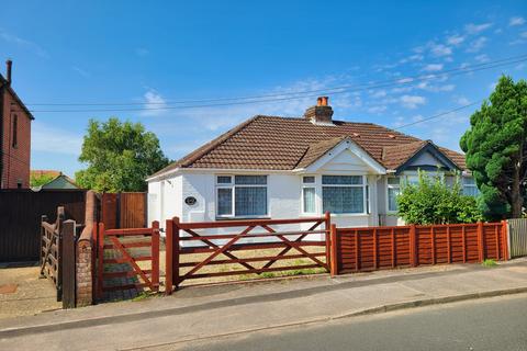2 bedroom semi-detached bungalow for sale, Sunset Road, Totton SO40