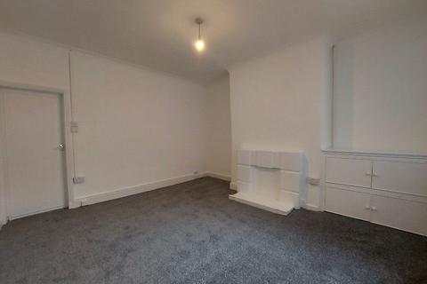 2 bedroom terraced house to rent, Willis Street, Burnley BB11