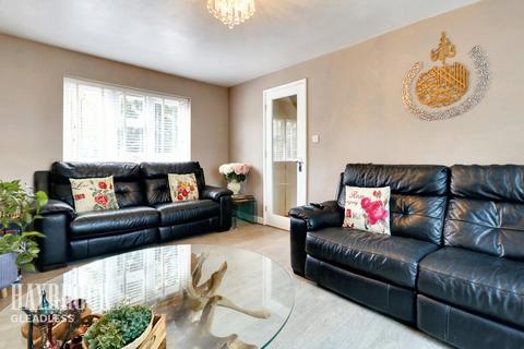 4 bedroom semi-detached house for sale, Sellers Street, Sheffield