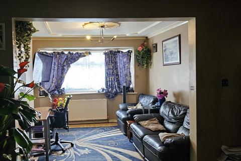 117 Brookdene Road, London, SE18 1EH