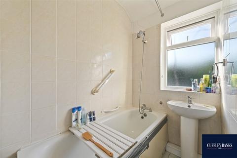 192 Empire Road, Perivale, Greenford, UB6 7EE