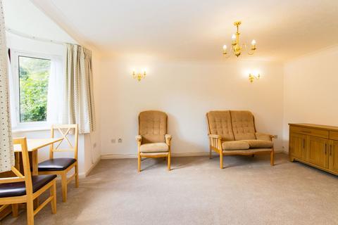 undefined, Ellingham Close, Alresford.