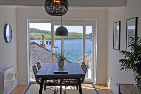 2 bedroom cottage for sale, Central St Mawes