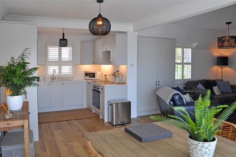 2 bedroom cottage for sale, Central St Mawes