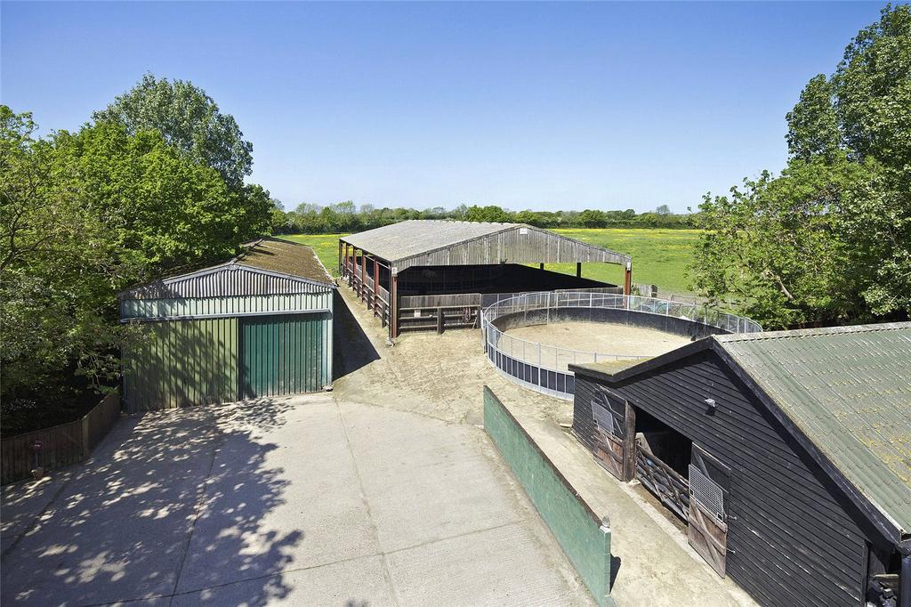 Outbuildings/Stables