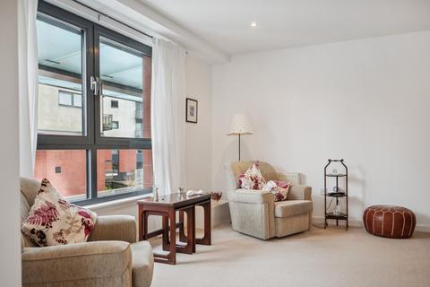 2 bedroom flat for sale, Meadowside Quay Square, Flat 1/4, Glasgow Harbour, Glasgow, G11 6BS