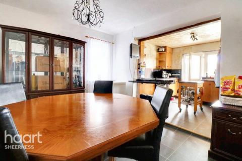10 North Road, Queenborough, ME11 5EZ