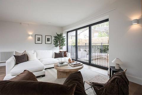 3 bedroom house for sale, Station Road, Wood Green N22