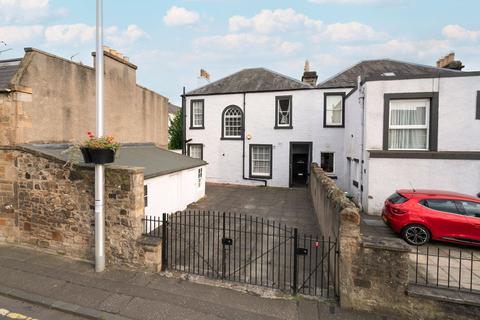 3 bedroom detached house to rent, Corstorphine High Street, Corstorphine, Edinburgh