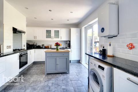 3 bedroom semi-detached house for sale, Weyside Gardens, Guildford