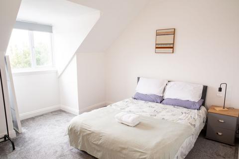 2 bedroom apartment to rent, Surrey Road, Cliftonville, CT9