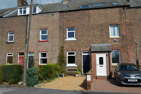 3 bedroom terraced house to rent, Sandfield Terrace, Tadcaster LS24