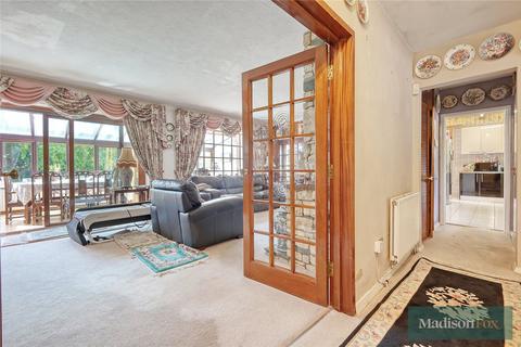 4 bedroom detached house for sale, Vicarage Lane, Essex IG7