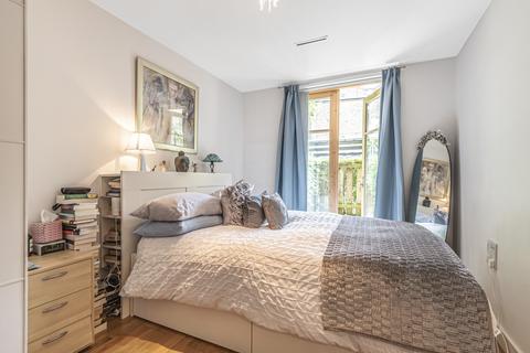 2 bedroom flat to rent, Holloway Road Highbury N7