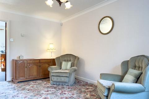 2 bedroom end of terrace house for sale, Bramston Gardens, Rastrick, HD6 3AG