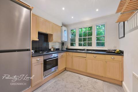 2 bedroom flat for sale, Blackheath Hill, London, SE10 8TJ