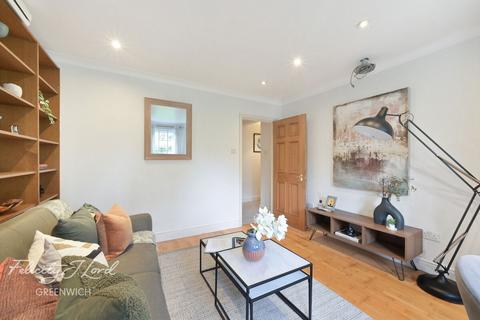 2 bedroom flat for sale, Blackheath Hill, London, SE10 8TJ