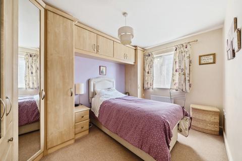 2 bedroom apartment for sale, Stokers Close, Bedfordshire LU5