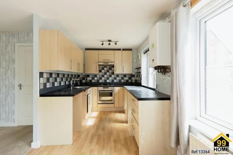 2 bedroom flat for sale, Zura Avenue, Brockworth, Gloucester, GL3