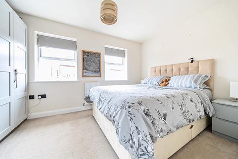 5 Charles Road, Bristol, BS37 7DY