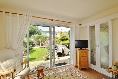 81 Colwell Drive, Witney, OX28 5NN
