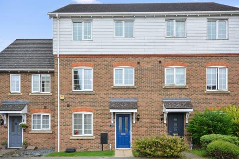 4 bedroom townhouse for sale, Imperial Way, Ashford TN23