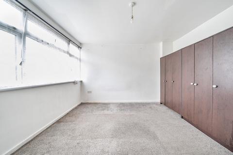 30 Swan Road, Southall, UB1 3JT