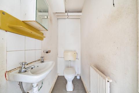 30 Swan Road, Southall, UB1 3JT