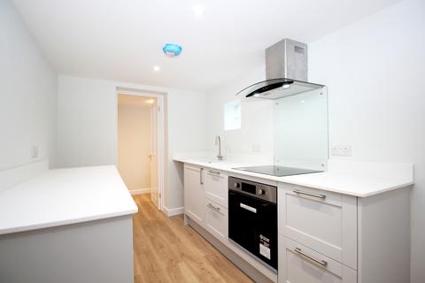2 bedroom semi-detached house for sale, The Square, Tregony