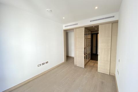 2 bedroom apartment to rent, Embassy Gardens, London, SW11