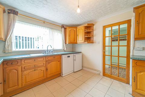 3 bedroom terraced house for sale, Dan-Y-Bryn, Gilwern, NP7