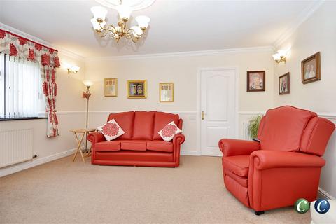 3 bedroom detached bungalow for sale, Lichfield Road, Cannock, WS11 8EQ