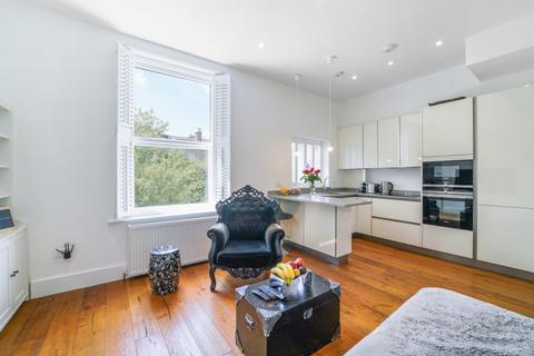 1 bedroom flat for sale, Algernon Road, London, NW6